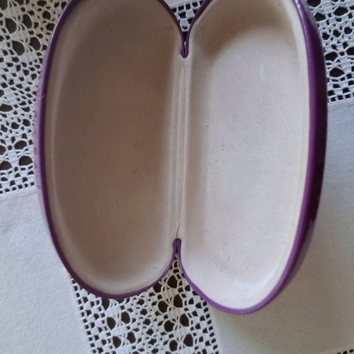Sunglasses case used, damaskini color