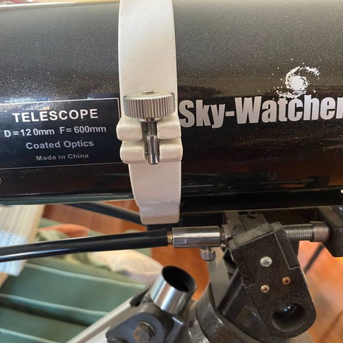 Skywatcher 120/600 telescope like new with adapter for Canon DSLR/SLR