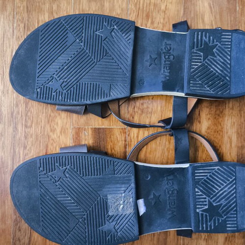 Wrangler Toledo Harvey sandals flat platform black size 40 like new