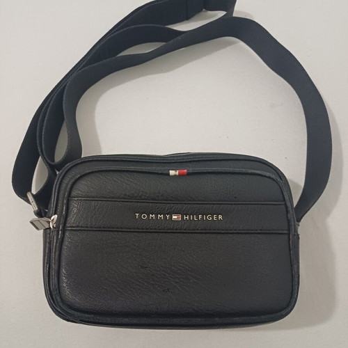 Tommy Hilfiger shoulder bag used, black, authentic
