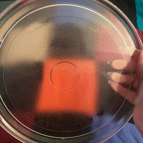 27cm glass microwave plate like new