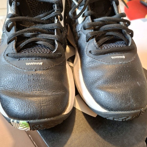 Under Armour shoes kids used, size 36.5, white and green