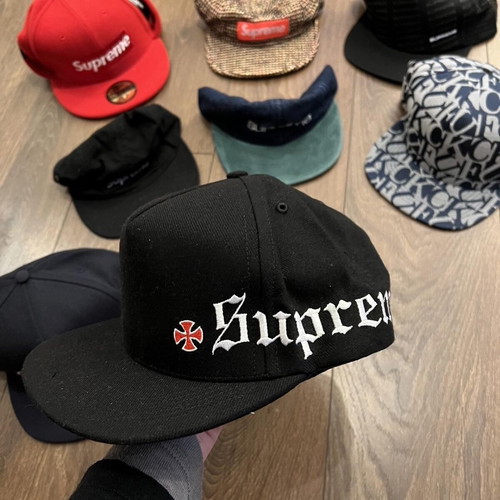 Supreme Independent hat like new, black, size M