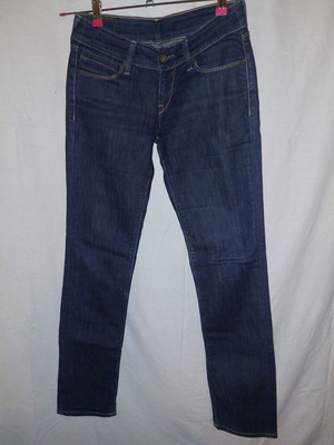 Levi's women's jeans no28 like new, blue-black