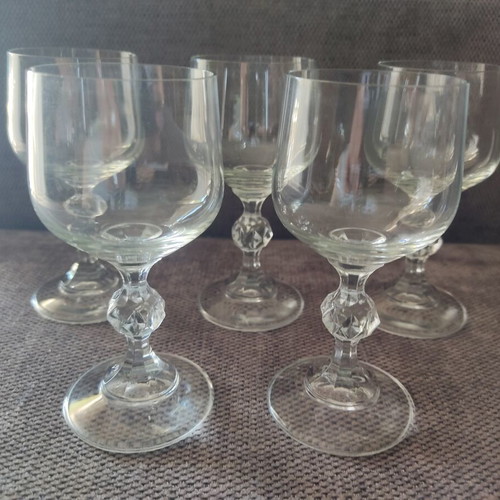 Liqueur Glasses set of 5 like new, elegant classic design