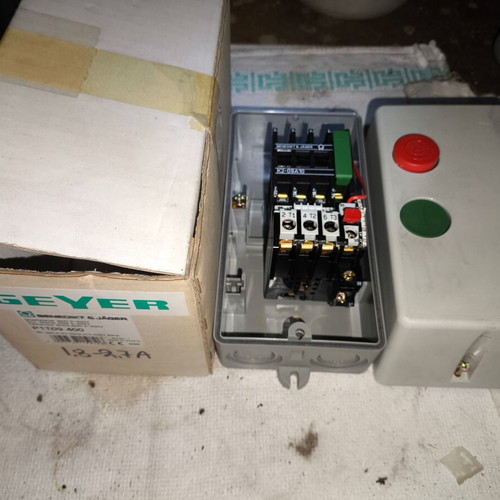 Automatic three-phase protection relay new with plastic enclosure
