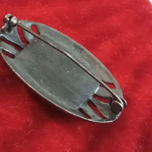 Silver 925 brooch with black onyx and marcasite used
