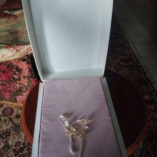 Vintage wedding crown box from 50s-60s used with original wrapping