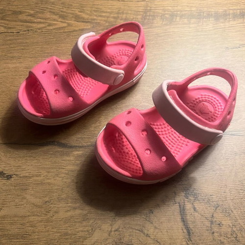 Πέδιλα Crocs παιδικά ροζ φούξια Νο 5 σαν καινούργια