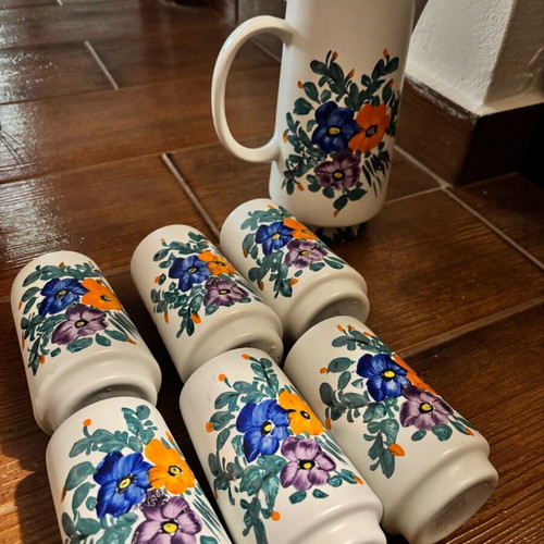 Ceramic jug and 6 glasses used