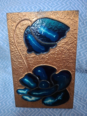 Copper embossed paintings like new, set of two in red and green