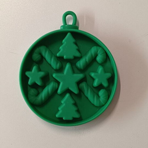 Christmas silicone mold like new, ornament ball design
