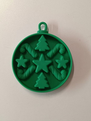 Christmas silicone mold like new, ornament ball design