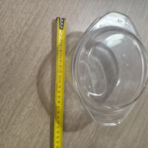 Pyrex small like new