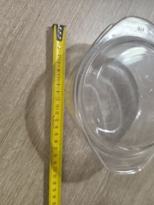 Pyrex small like new