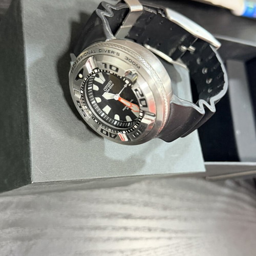 Citizen Promaster Eco-Drive Professional Diver’s 300M watch like new, green