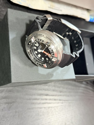 Citizen Promaster Eco-Drive Professional Diver’s 300M watch like new, green