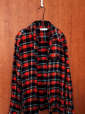 Πουκάμισο Zara καινούργιο, μέγεθος L, μαύρο και κόκκινο