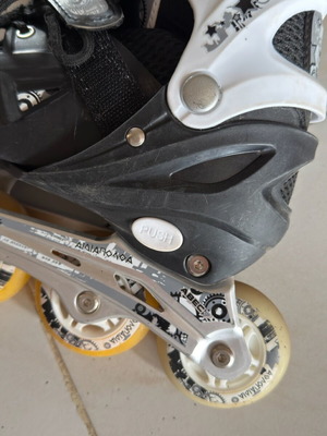 Rollers size 35-38 with case, adjustable, like new