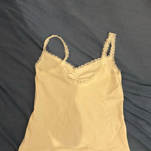 White Top Bershka like new with some invisible stains
