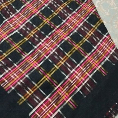 Wool scarf S.Oliver like new, colorful checkered