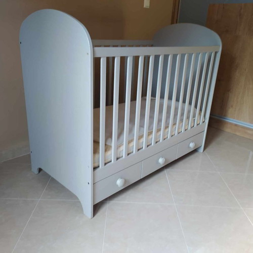 GONATT baby cot used light gray with mattress and waterproof topper