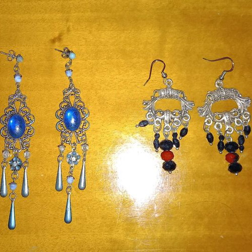 Vintage earrings like new, 2 pairs