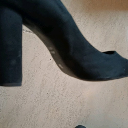 Focus suede black pumps used, size 36, 10cm heels