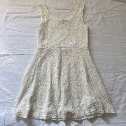 Cream dress with lace and inner lining, used, size L 40 12