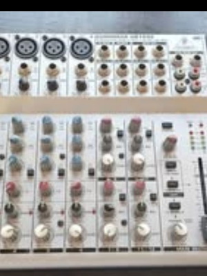 Behringer Eurorack UB1202 μίκτης σαν καινούργιο με τροφοδοτικό