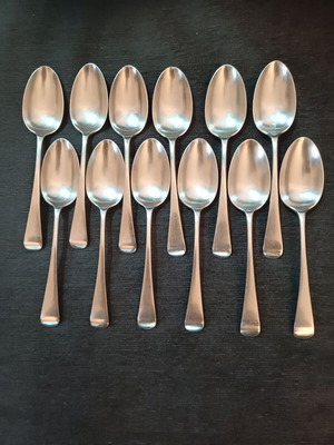 Set of 12 vintage silver-plated spoons William Hutton & Sons like new