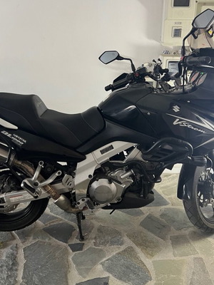 Suzuki DL 1000 V-Strom μεταχειρισμένη 2005, 116.000 km, μαύρη