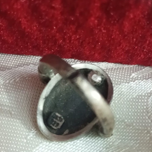 Silver 925 ring with garnet used, size 53
