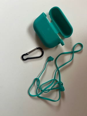 Air Pod Second Generation case like new with strap and clip by Legami