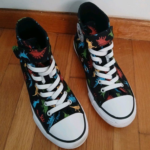 Converse All Stars kids boots with dinosaurs like new, size 35