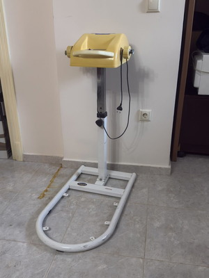 Anticellulite massage machine used, missing work strap, with base