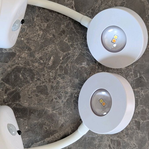 Set of 2 LED spotlights used with sensor and USB