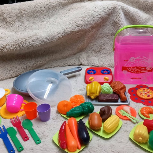 Cooking outfit and kitchen toys used, for ages 8-10