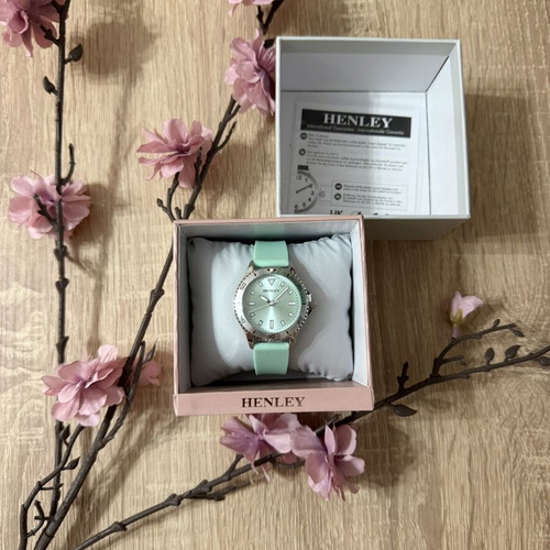 Henley women's watch mint green silicone strap new