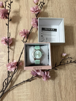 Henley women's watch mint green silicone strap new