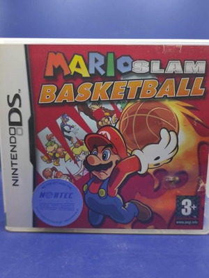 Nintendo DS колекционерски комплект от 2 кутии и ръководства като нови