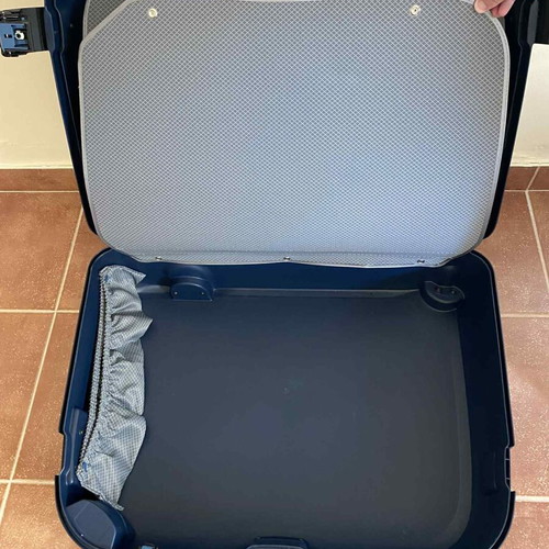 Samsonite hard travel suitcases set of two, like new, dark blue