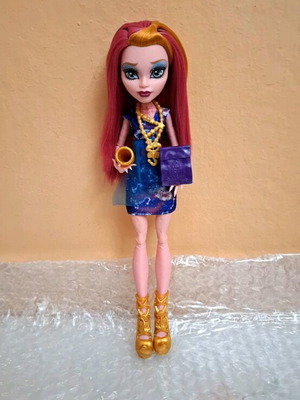 Gigi Grant Freaky Field Trip Monster High doll like new