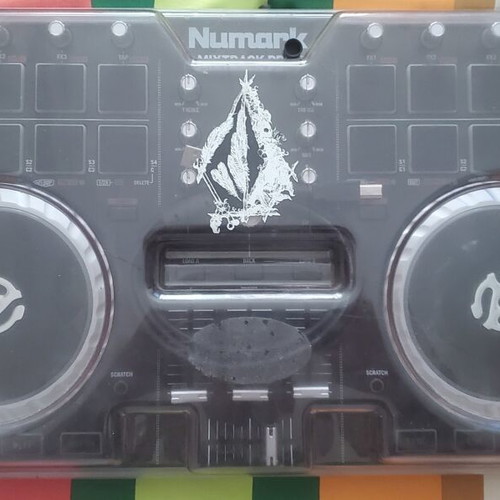 Numark Mixtrack Pro II DJ Controller mint condition with original Decksaver