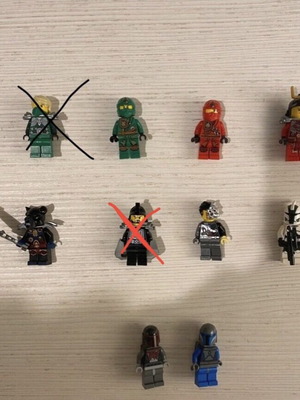 Lego Ninjako and Star Wars figures used