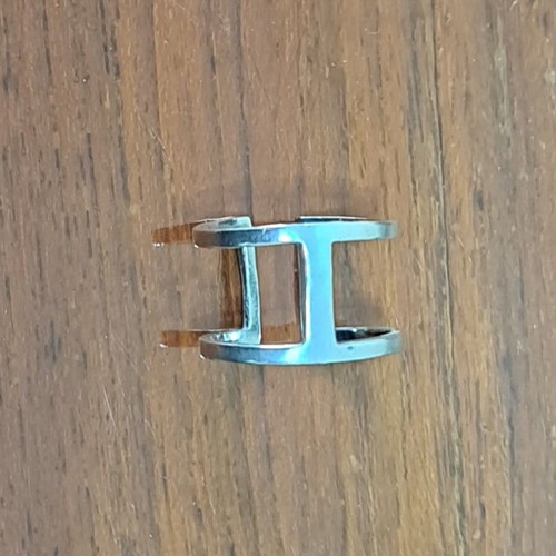 Chevalier 925 Silver Ring like new, minimal design