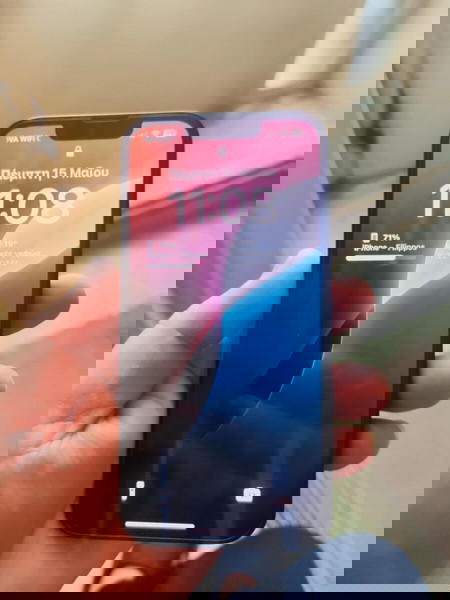 iphone 13 128 με τζαμακι καλώδιο φορτισης μπαταρία 86%σε εξαιρετική κατάσταση
