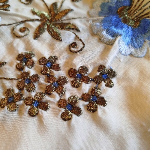 Set of 3 vintage table linens used from the 80s
