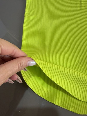 Top One Shoulder Zara καινούργιο, χρώμα lime, μέγεθος M
