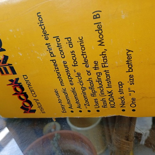 Kodak EK100 Instant Camera used with original box